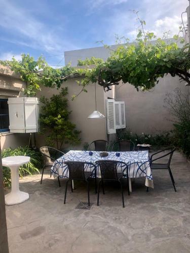 Casa Familiar Para 8, A 4 Cuadras de La Playa
