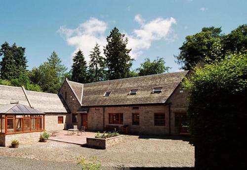 Lodge Coachouse