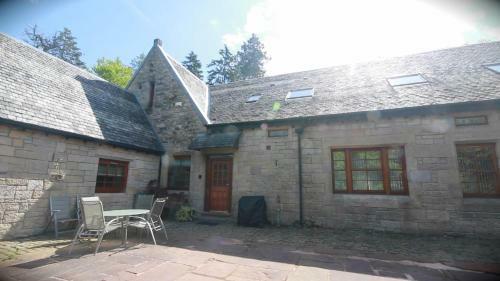 Lodge Coachouse