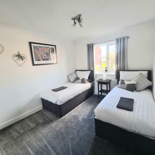 Levenside Holiday Apartment, Balloch, Loch Lomond