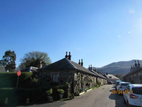 Levenside Holiday Apartment, Balloch, Loch Lomond