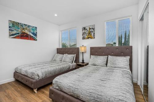 Hostal Downtown La Stylish Suites