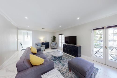 Beverly Hills Central Old World Charm