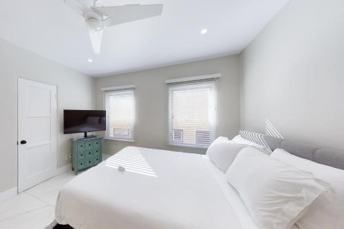 Beverly Hills Central Old World Charm