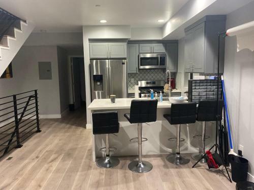 Apartamento Private Townhome In Mid City Close To Everything!