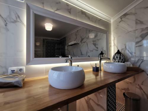 Hostal Vogue 23 Boutique Hotel In Cascais