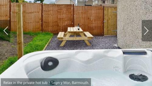 Swyn Y Mor Beach Close Pet Friendly Hot Tub