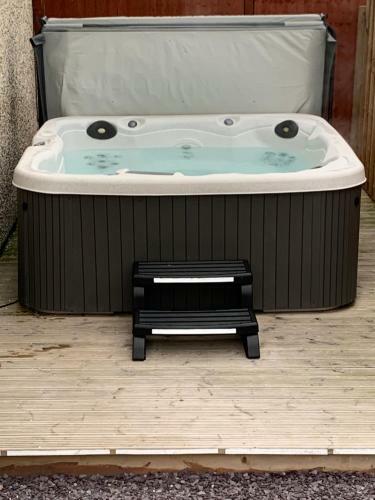 Swyn Y Mor Beach Close Pet Friendly Hot Tub