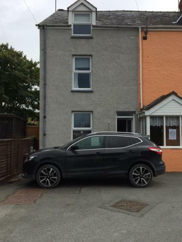 Swyn Y Mor Beach Close Pet Friendly Hot Tub