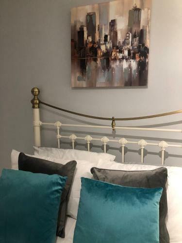 Comfy Three-bedroom Home In Basingstoke