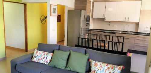 Large Apartment Near The Beach And Lisbon