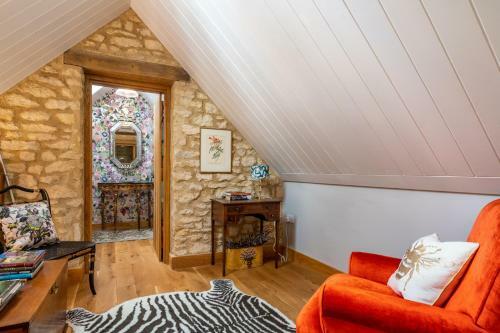 Little Coach House