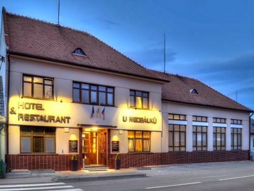 Hotel & Restaurant U Nedb�lk?