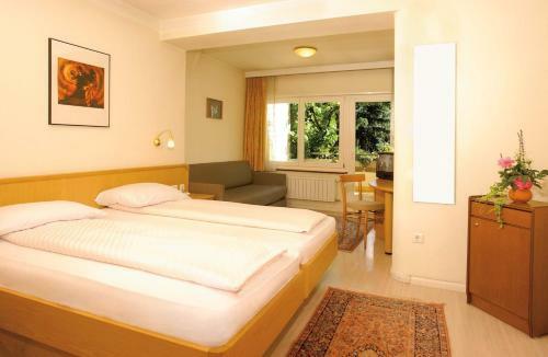 Hotel Pension Mayrhofer