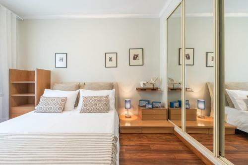 Guestready - Parrot In The Lilies Free Parking
