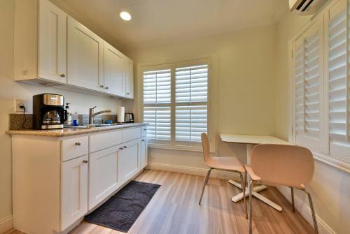 Apartamento Lovely Modern & Cozy Studio W/ac & Parking