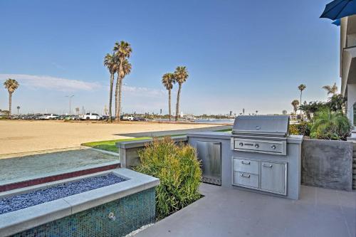 Apartamento Bayfront Getaway On Boardwalk With Hot Tub!