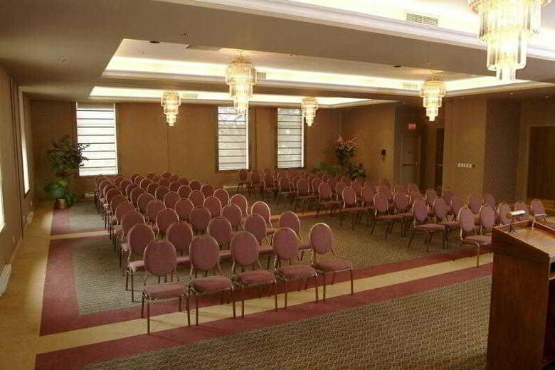 Lord Elgin Hotel
