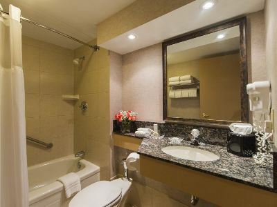 Lord Elgin Hotel