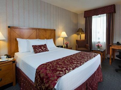 Lord Elgin Hotel