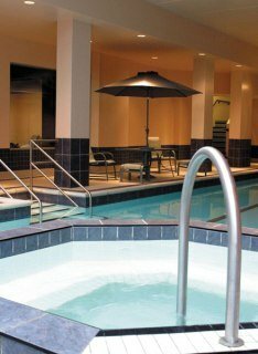 Lord Elgin Hotel
