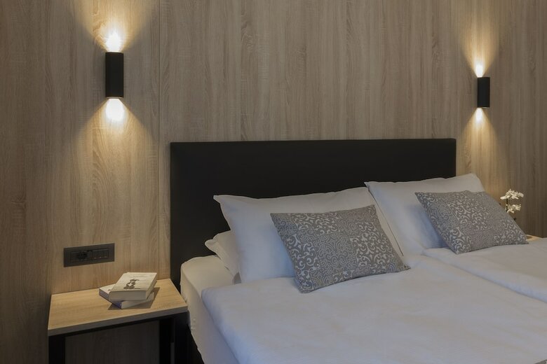 Tourist Hotel