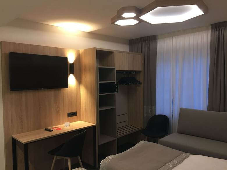 Tourist Hotel
