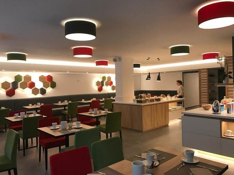 Tourist Hotel