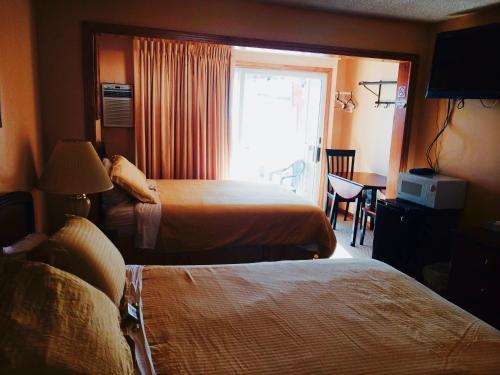 The Moulton Hotel