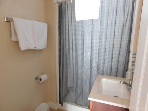 Emerald Isle Motel - Hampton