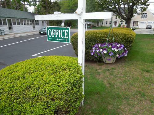 Emerald Isle Motel - Hampton