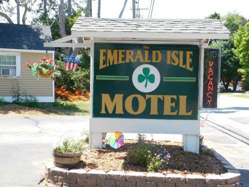Emerald Isle Motel - Hampton