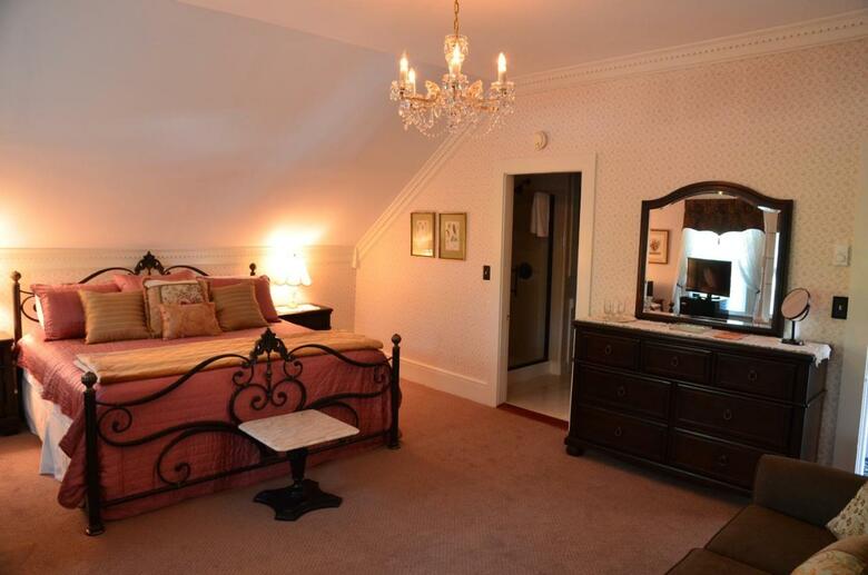 The Victoria Inn Bed & Breakfast And Pavilion