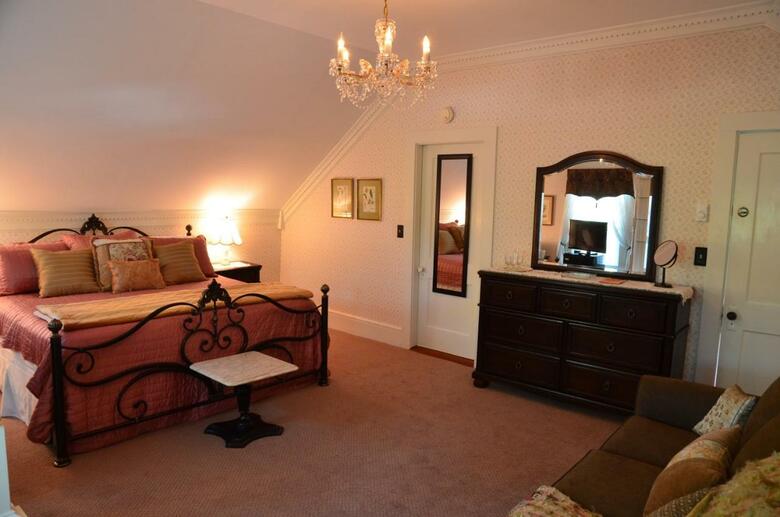 The Victoria Inn Bed & Breakfast And Pavilion