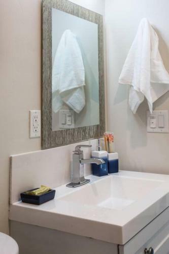 Apartamento 2 Bedroom, 2 Bathroom Detached Apt Max 7 Sleepers