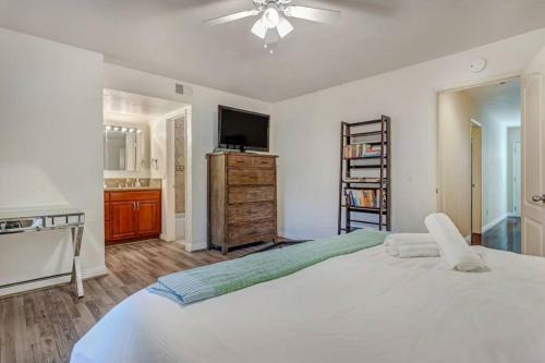 3br 1 Minute Walk To The Bay Free Parking