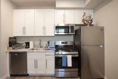 3 Floor Townhouse Next To Downtown Max 12 Sleepers