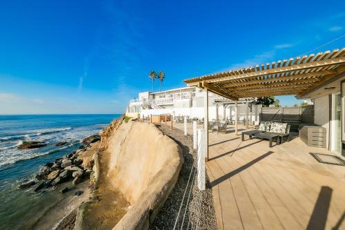 Sunset Cliffs Escape #1