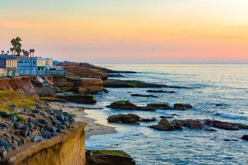 Sunset Cliffs Escape #2