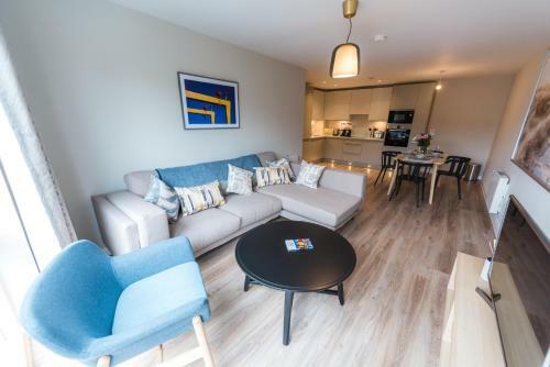 5 Star Brand New City Centre Apartment