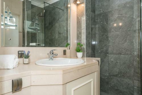 One Bedroom Sea View Apartment Clube Rio Ferragudo