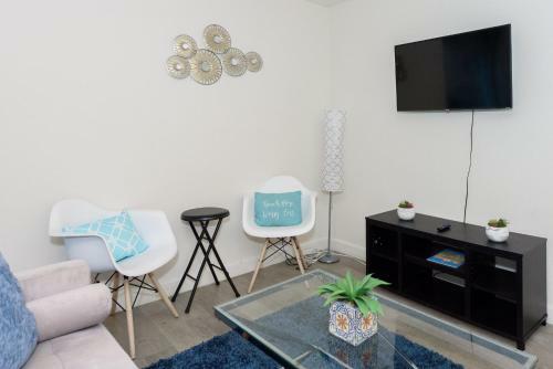 Apartamento Sunny Studio 9 Mins Walk To Del Mar Shores Beach