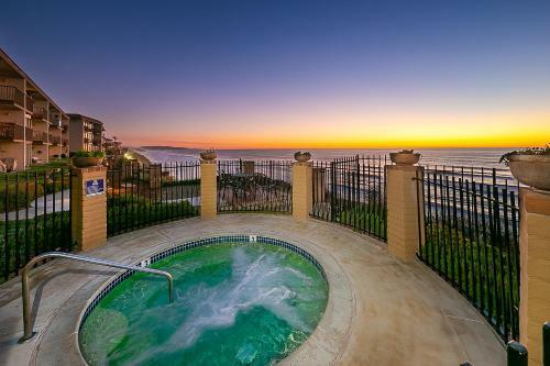 Apartamento Oceanfront Condo, Hot Tub, Heated Pool, Beach Access, Beach Gear