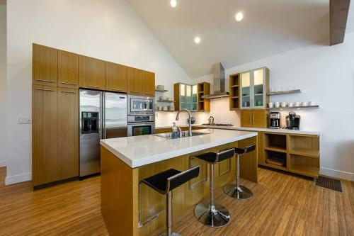 Silvertip Hideaway