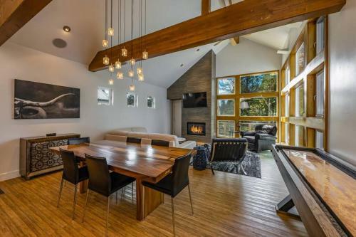 Silvertip Hideaway
