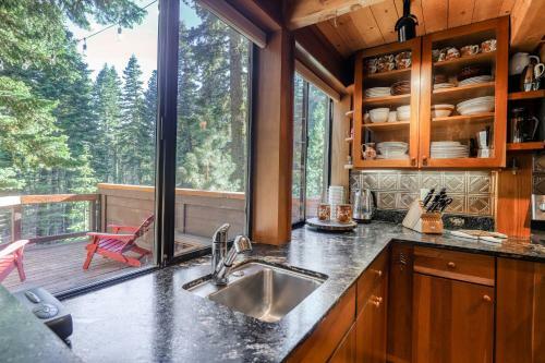 Alpine Creek Retreat