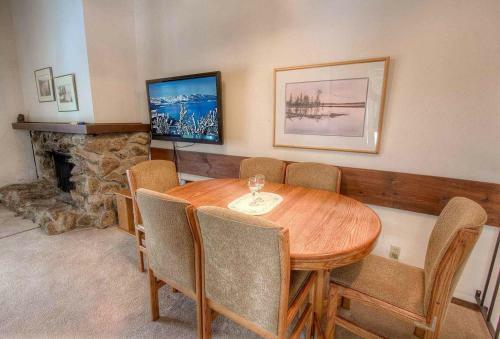 Chipmunk Chalet By Lake Tahoe Accommodations