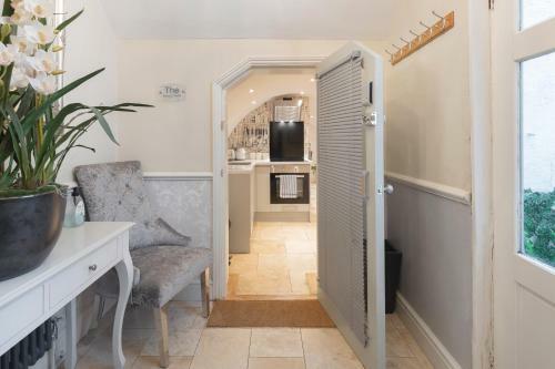 Beautiful City Centre Apartment With Free Parking