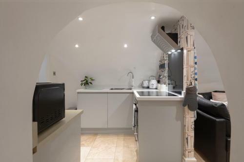 Beautiful City Centre Apartment With Free Parking