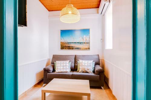 Trem - Located In Old City - Faro